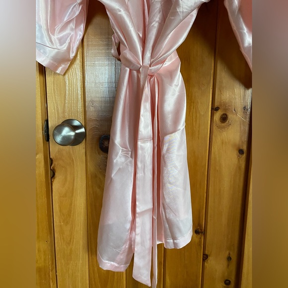 Pink Silky Bridesmaid Robe (Medium) - Picture 3 of 6
